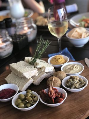 Vegan gluten-free tapas👌🌱 at The Pantai in Singaraja