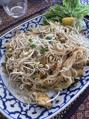 Phat Thai tofu, rice noodles, and vegetables  at Villa Thai in Tahiti