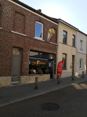 Outside at Jorgen's Friethuisje in Tienen