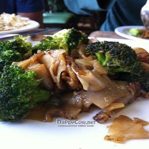 Pad See Ew at My Vegan in Pasadena