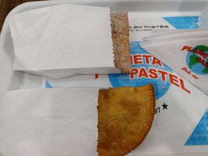 Pastel doce de maçã pequeno. Pastel salgado "vegan" médio at Planeta Pastel in Santa Catarina