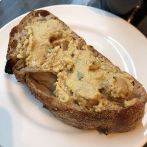 Hummus and bread  at The City Bakery  in Tokyo
