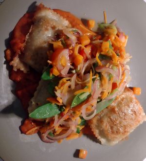 Dinkelmaultaschen mit Linsenfüllung at Grosser Kiepenkerl in Muenster