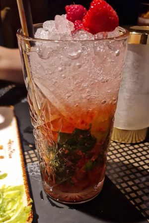 Raspberry mojito at Peter Pane - East Side Mall in Berlin