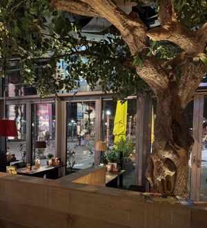 Inside (2/2).  at Peter Pane - East Side Mall in Berlin