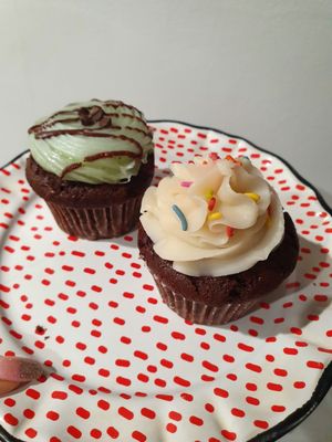 Cupcakes at Erin McKenna's Bakery in Santa Monica