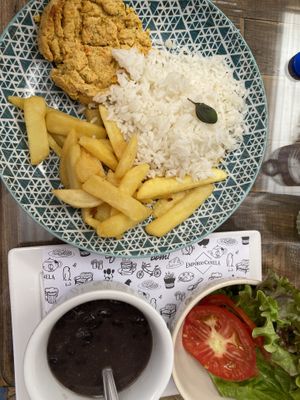 A la minuta vegan   at Emporio Canela in Canela