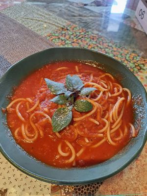 Descent at Emporio Canela in Canela