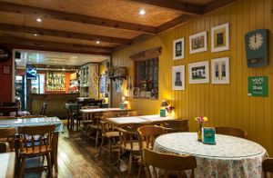 Ambientes lindos e aconchegantes! at Emporio Canela in Canela