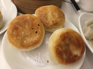 Pan-fried bun at M Garden Vegetarian 常悅素食 in Kowloon
