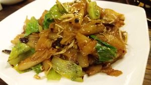tallarines de arroz con verduras at Pure Veggie House 心齋 - Xīn Zhāi in Kowloon