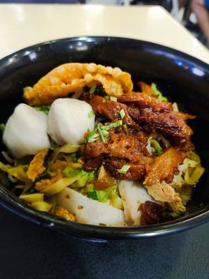 Dry noodle at Kang Su 康素 - Sims Dr in Central Singapore