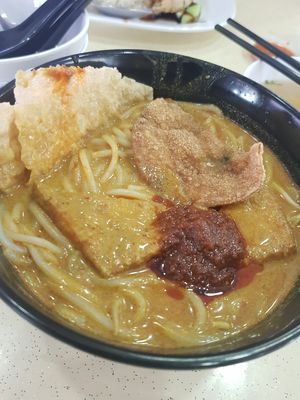 Laksa chor mee hoob at Kang Su 康素 - Sims Dr in Central Singapore