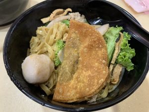 Vege fish ball noodle  at Kang Su 康素 - Sims Dr in Central Singapore