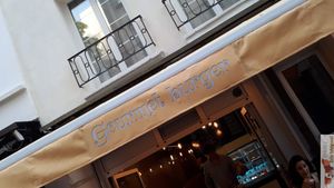 facade at Gourmet Burger in Paris