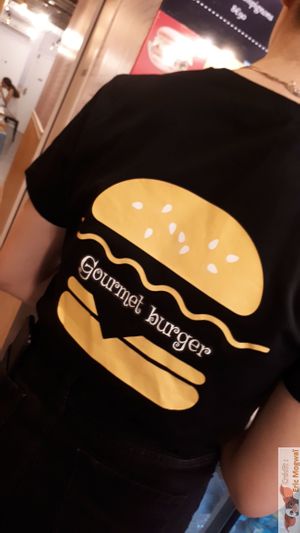 T-shirt at Gourmet Burger in Paris