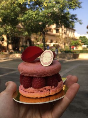 Rose and raspberry 😍 at Ladurée in Beverly Hills