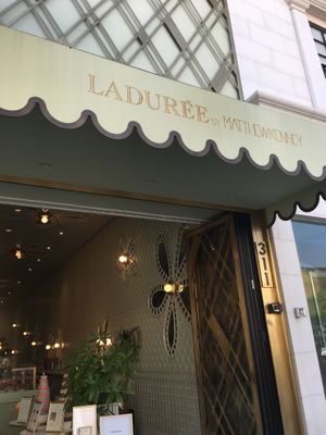  Beautiful store front at Ladurée in Beverly Hills