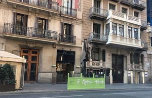 Exterior Happy Cow at Te Quiero Verde in Barcelona