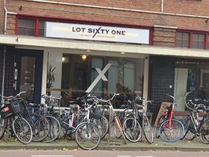 Exterior at Perron X Coffee in The Hague