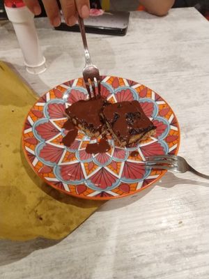 Dessert (fig cake) at Un Gelsomino in Salerno