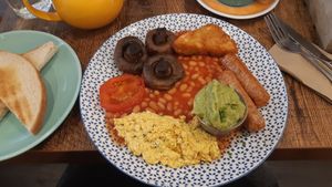 Vegan breakfast at Scoff Troff Cafe in St Ives