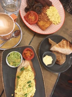 Amazing breakfast at Scoff Troff Cafe in St Ives