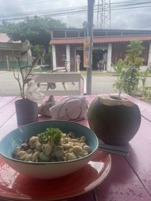 Pasta with olive and sundried tomato at Pico Feliz in Samara