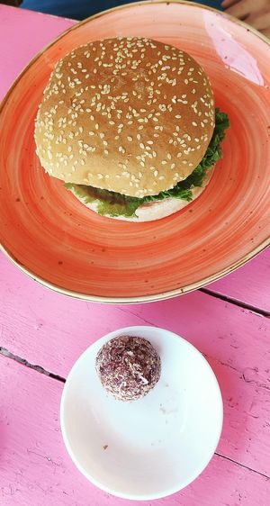 Falafel burger and energy ball at Pico Feliz in Samara