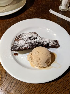 sticky toffee pudding at Abbey Tavern in Howth