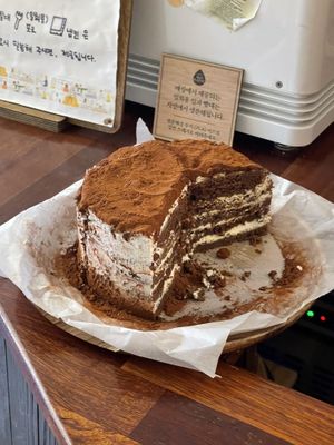 I would get a whole cake next time😁 at Cafe La Moire in Jeonju