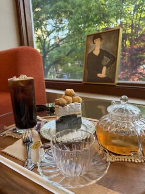   at Cafe La Moire in Jeonju