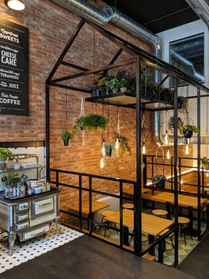 inside green room at Swing Kitchen - Laupenstraße in Bern