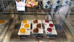 Desserts at Swing Kitchen - Laupenstraße in Bern