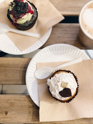Vegan Cupcakes and soy cappuccino  at Tauer in Turin