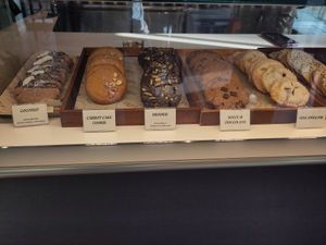 Vegan cookies at Tauer in Turin