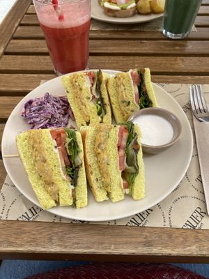 Veggie club sandwich con coleslaw   at Tauer in Turin
