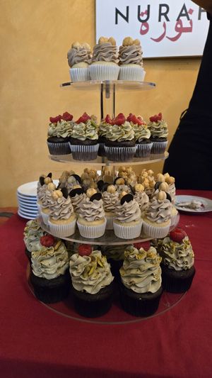 You can order custom vegan cupcakes and cakes at Tauer in Turin