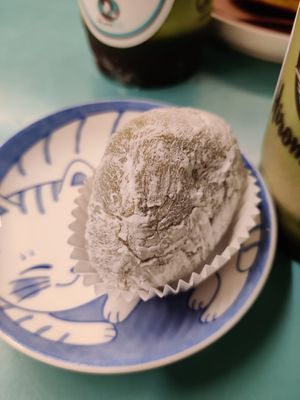 Matcha mochi at Hiromi Cake in Rome