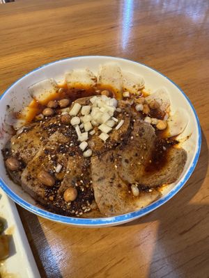 Vegan lungs (was cold) wouldn’t order againn  at A Lotus on the Water 清水荷花 - 文殊坊店 in Chengdu