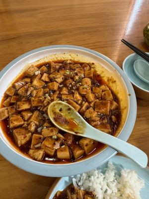 Mapo tofu  at A Lotus on the Water 清水荷花 - 文殊坊店 in Chengdu