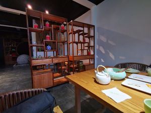 Gemütlich 😍 at A Lotus on the Water 清水荷花 - 文殊坊店 in Chengdu