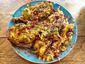 Vegan avocado toast  at Personne n'est parfait in Bordeaux