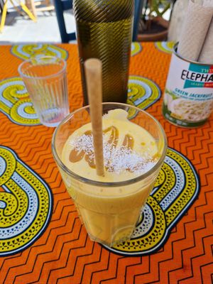 Mango lassi at Monkey Mood in Bordeaux