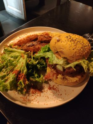 Kimcheeze Burger at Monkey Mood in Bordeaux