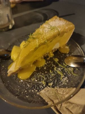 Mango cheesecake 6€ at Monkey Mood in Bordeaux