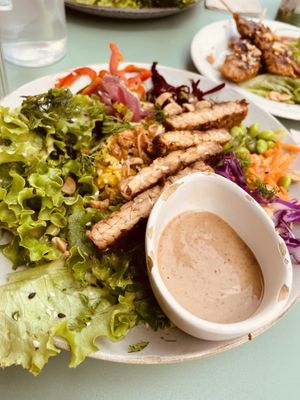 GADO GADO  at Monkey Mood in Bordeaux