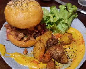 Jacquier Burger at Monkey Mood in Bordeaux