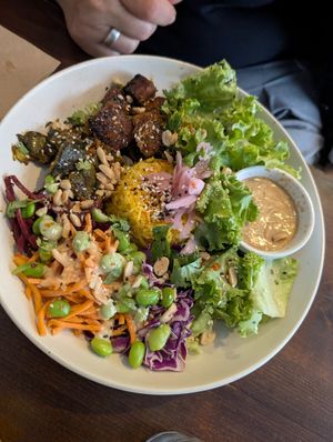 Bowl at Monkey Mood in Bordeaux