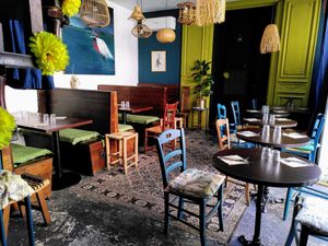 Eat-in space at Monkey Mood in Bordeaux